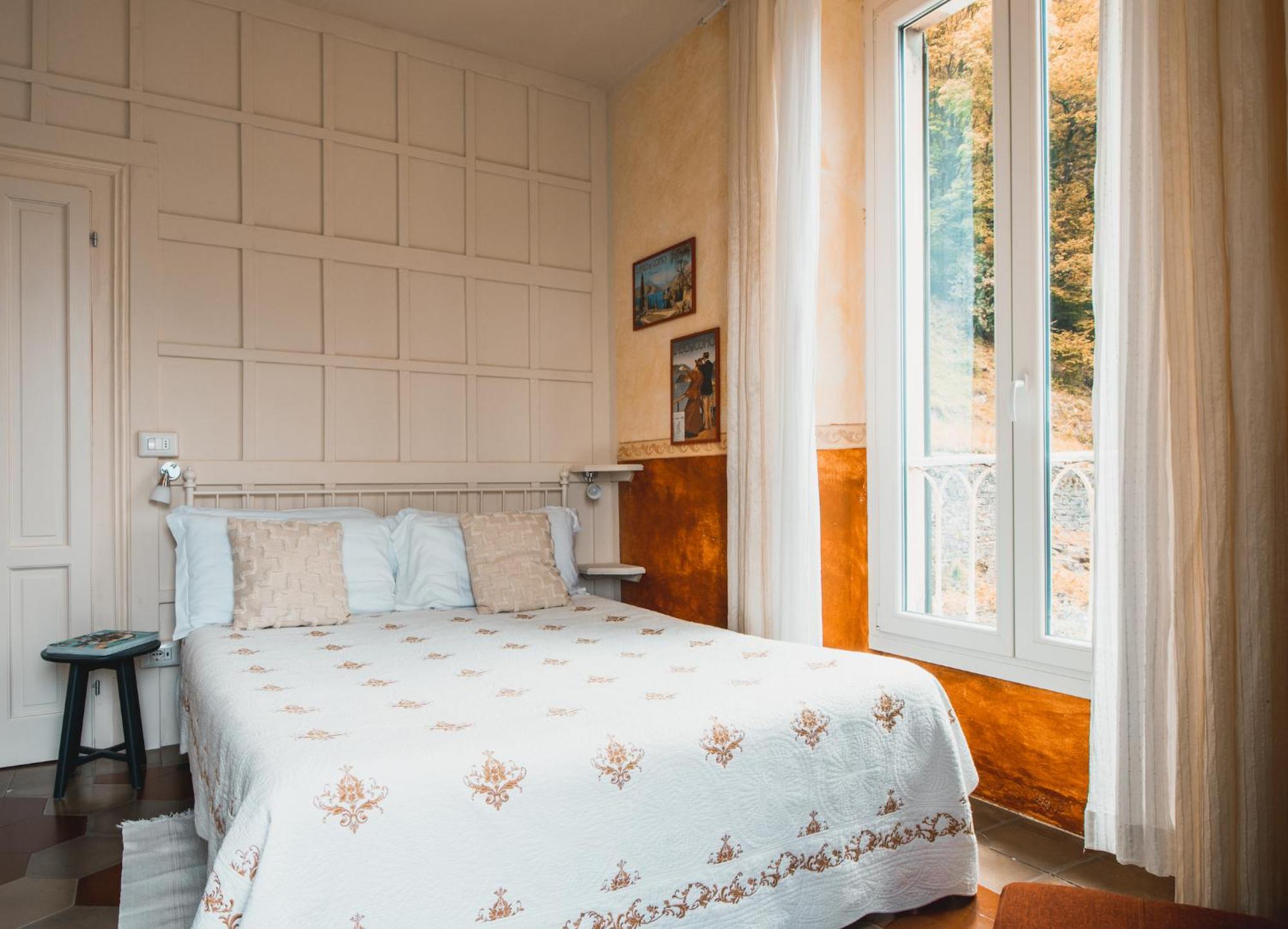 B&B Villa Le Ortensie Faggeto Lario Exterior photo